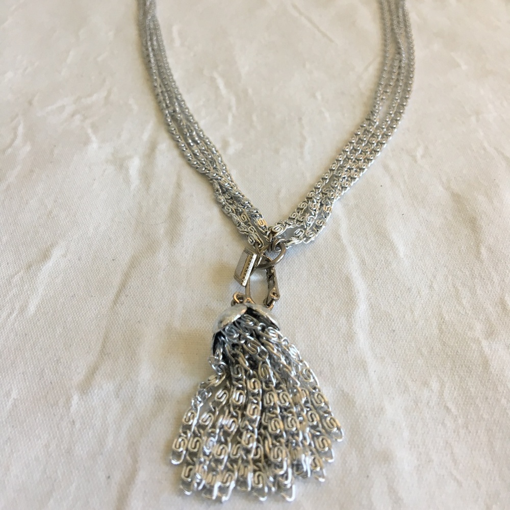 Vintage Sarah Coventry Silver Tone Tassel Necklace
